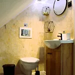 Apartment Dom Pracy Tworczej Macondo