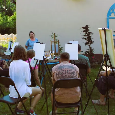 Dom Pracy Tworczej Macondo Apartman Miedzno