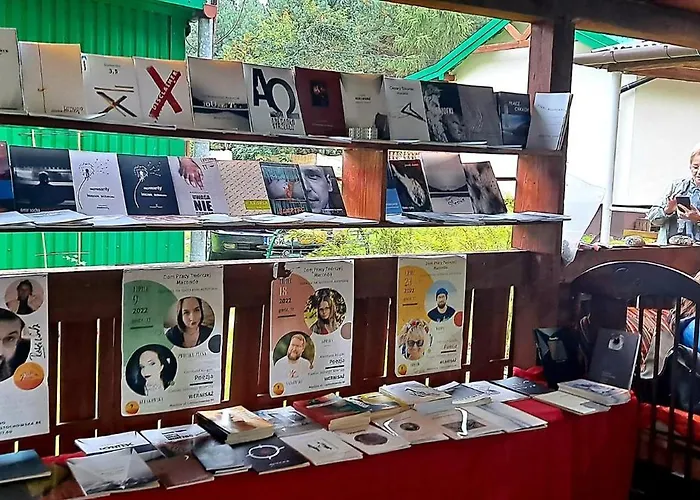 아파트 Dom Pracy Tworczej Macondo *