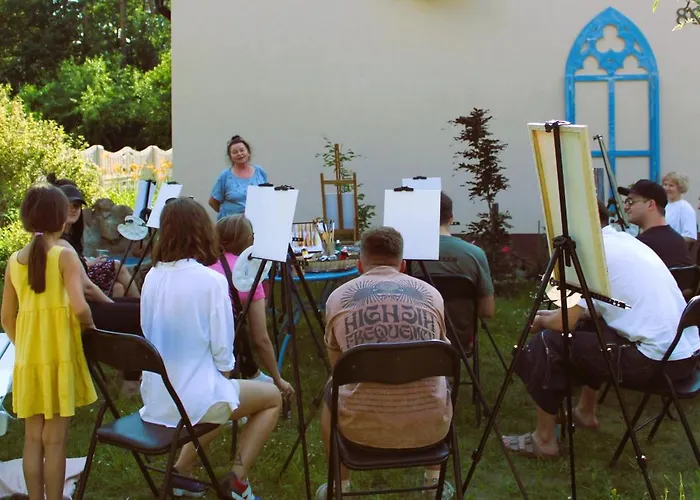 Dom Pracy Tworczej Macondo 아파트 Miedzno